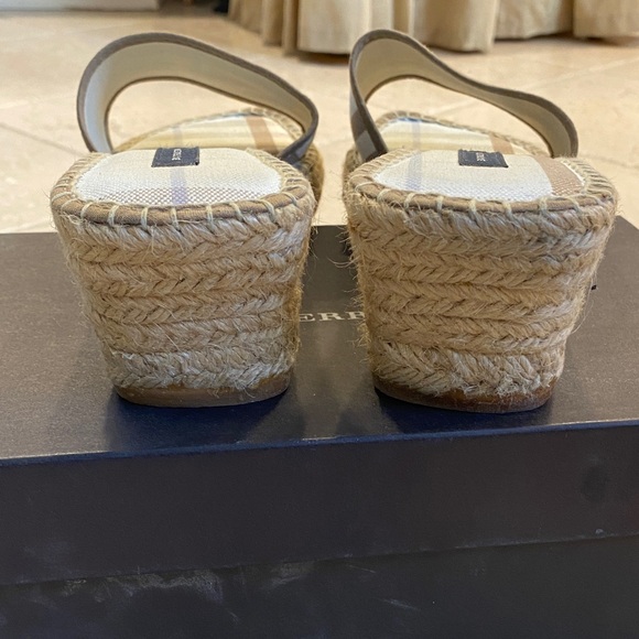 Burberry Checkered Slide Sandals in Cream, Light Blue and Khaki - Picture 5 of 11